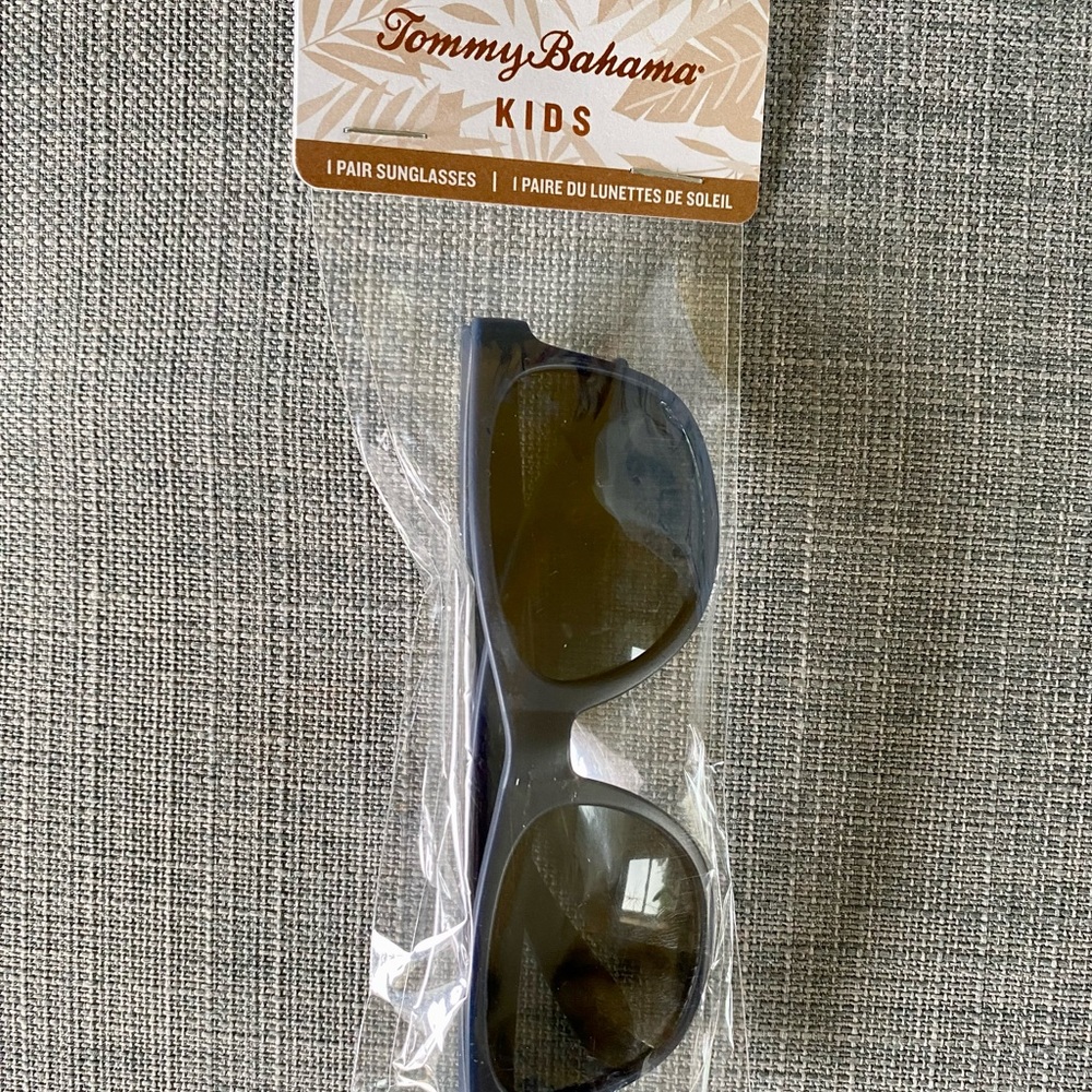 Tommy Bahama toddler sunglasses